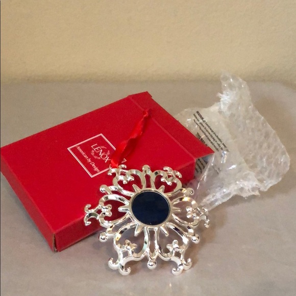 Lenox Bejeweled Snowflake Ornament Silverplate - Picture 2 of 6